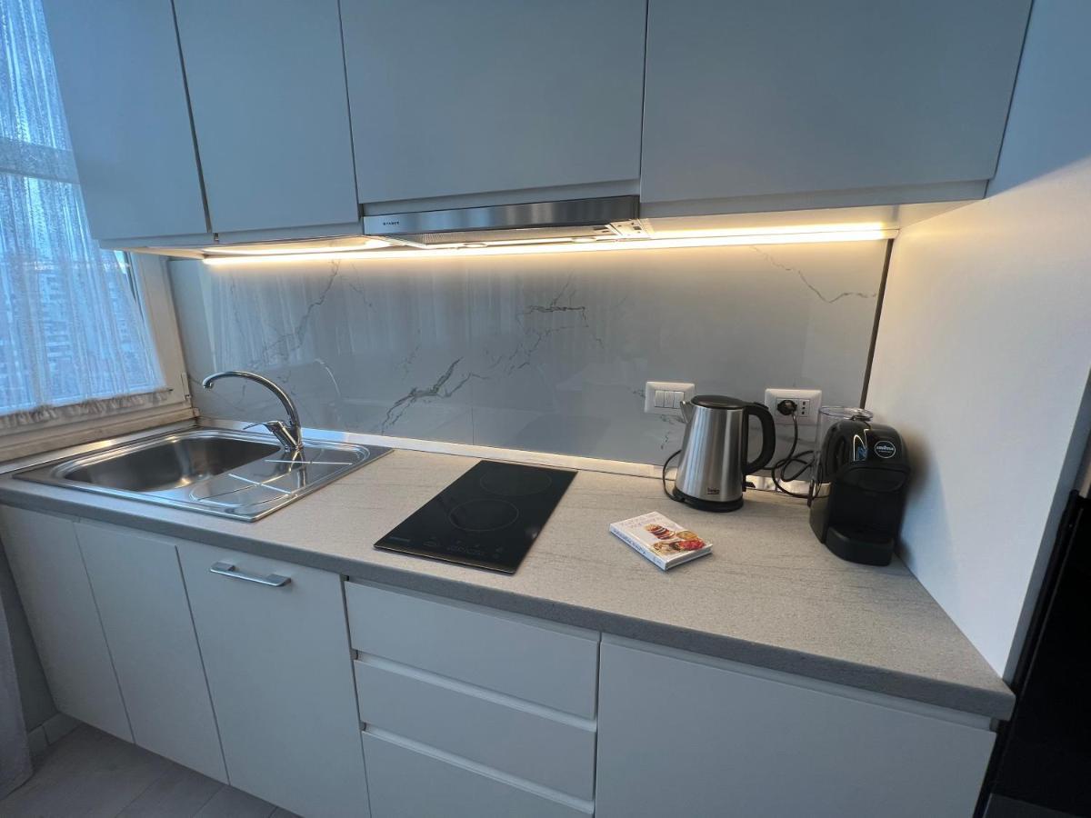 Grand New Bazaar Apartment Tiranë Ngoại thất bức ảnh