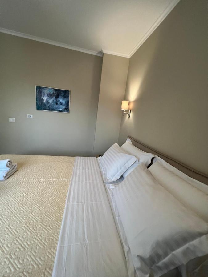 Grand New Bazaar Apartment Tiranë Ngoại thất bức ảnh