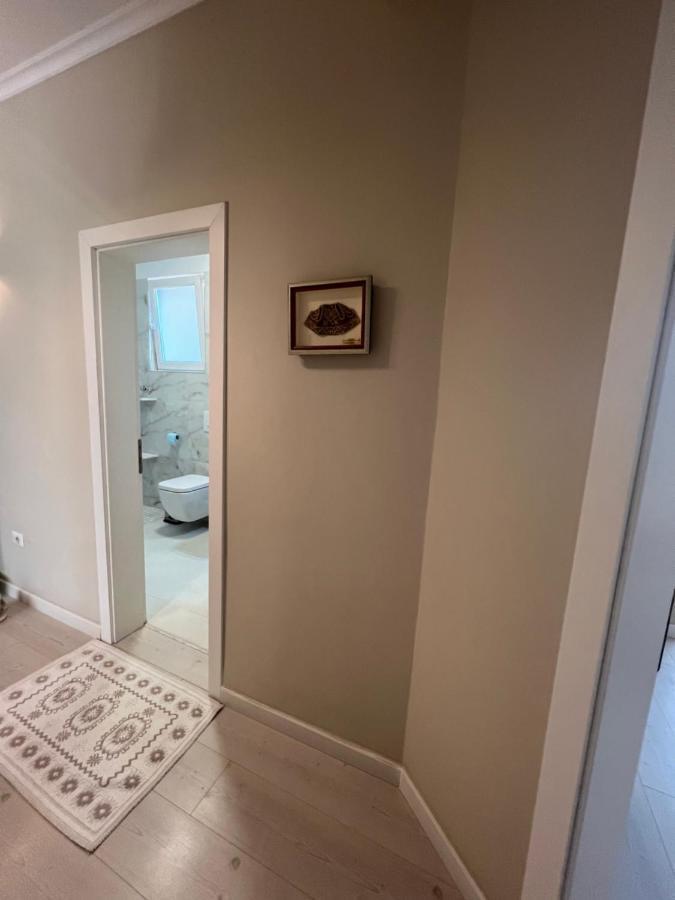 Grand New Bazaar Apartment Tiranë Ngoại thất bức ảnh