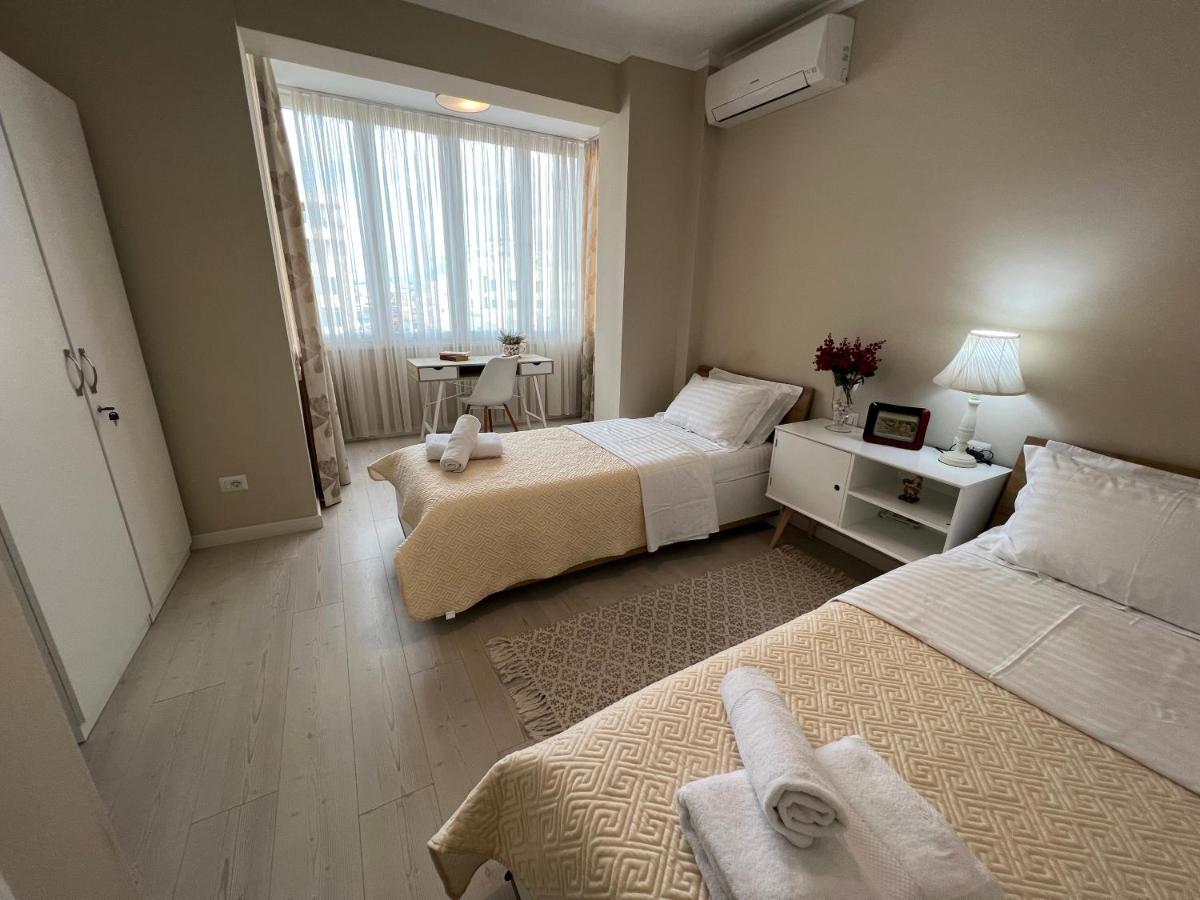 Grand New Bazaar Apartment Tiranë Ngoại thất bức ảnh