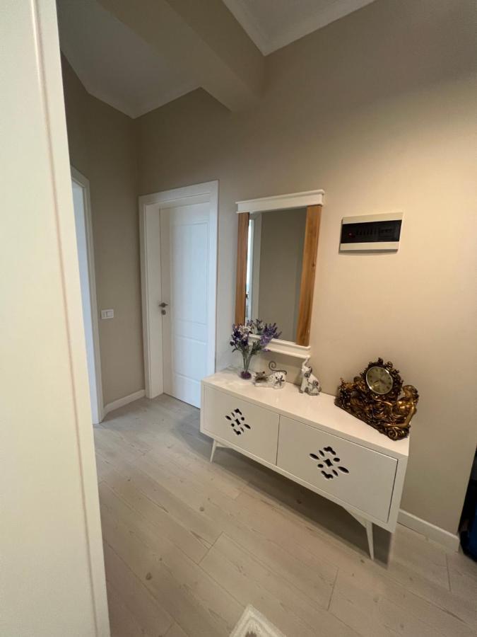 Grand New Bazaar Apartment Tiranë Ngoại thất bức ảnh