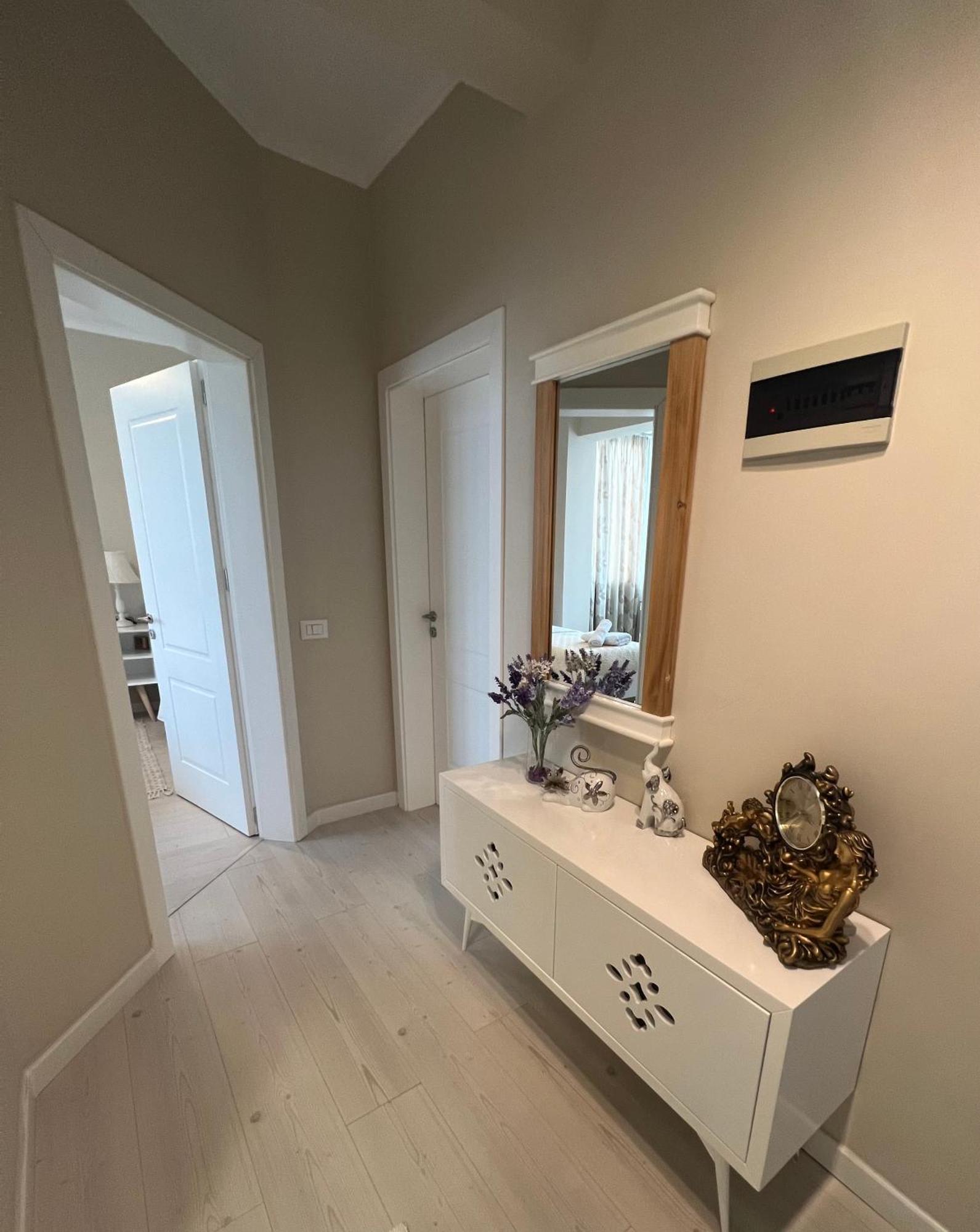 Grand New Bazaar Apartment Tiranë Ngoại thất bức ảnh